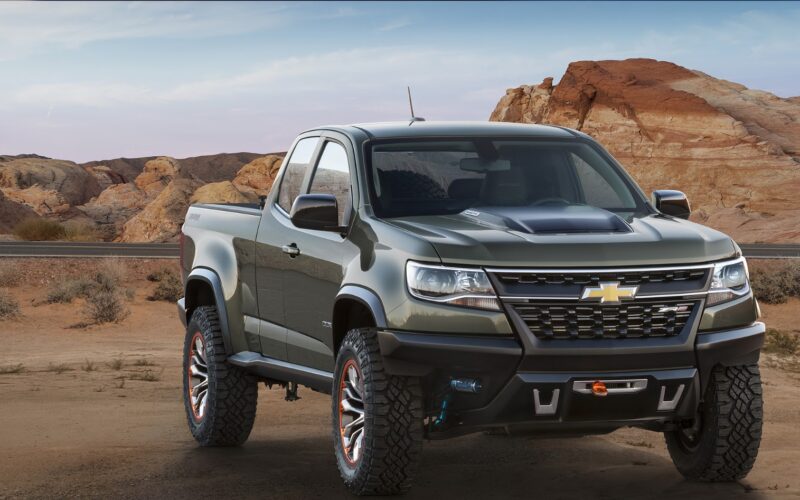 Chevrolet Colorado ZR2 in the desert